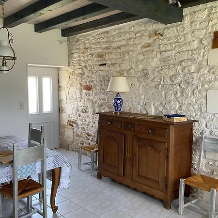 Les Des Lauriers Roses Privee Ile D Oleron * Geay (Charente-Maritime)