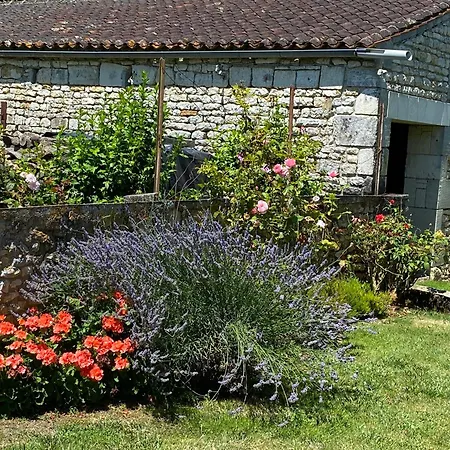 Les Des Lauriers Roses Privee Ile D Oleron *