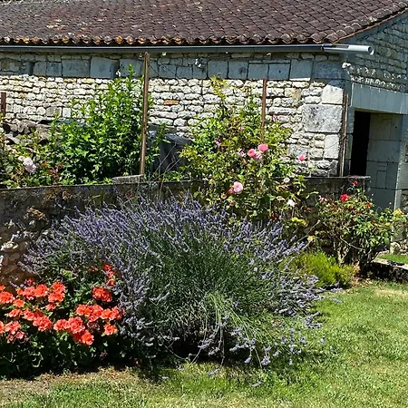 Les Des Lauriers Roses Privee Ile D Oleron *