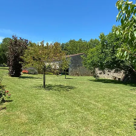 Les gîtes des Lauriers roses - Gîte Île d Oléron * Geay (Charente-Maritime)