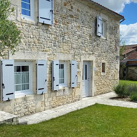 Les gîtes des Lauriers roses - Gîte Île d Oléron Geay (Charente-Maritime)